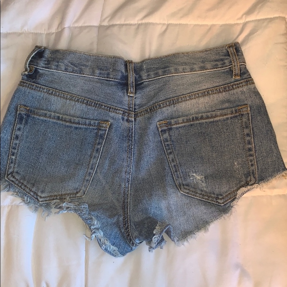 Too small - Picture 2 of 2